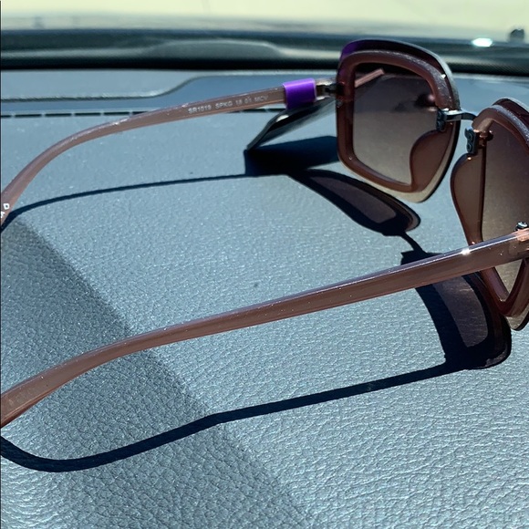 Foster Grant sunglasses 🕶 😎 - Picture 4 of 6